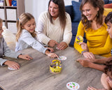 Zygomatic Dobble angleška izdaja - Hitra in zabavna družinska družabna igra s kartami - Igra za starosti 6+ let, 15 min, 2-8 igralcev
