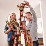 družabna igra haba rhino hero super battle otroka sestavljata stolp iz kart kids making card tower board game